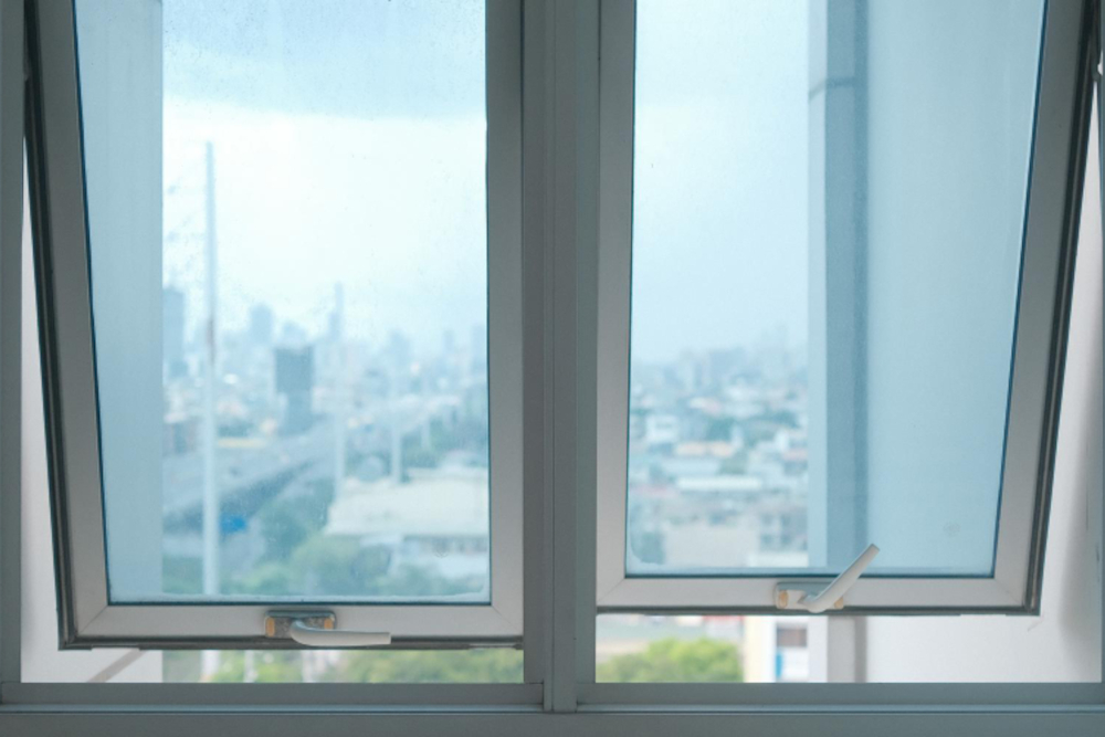 Laredo Awning Windows