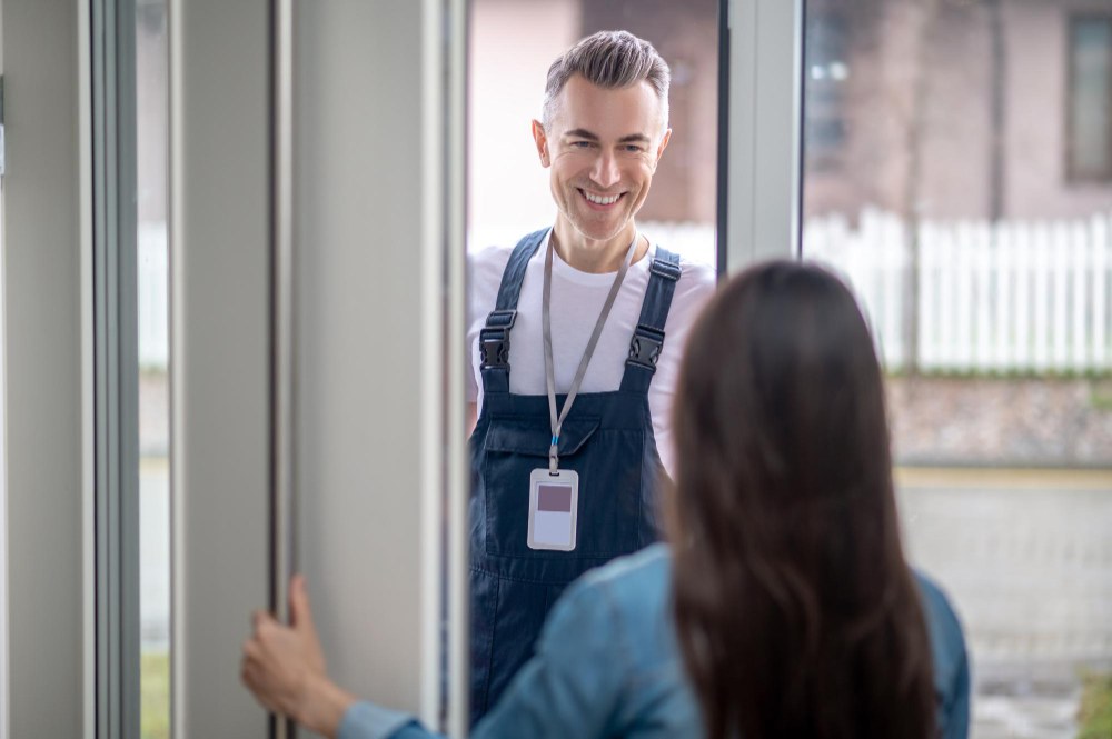 Specialized Knowledge for Assisting Laredo New Construction and Window Replacement Projects